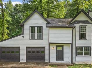 3052 Brook Ln, Rex, GA 30273