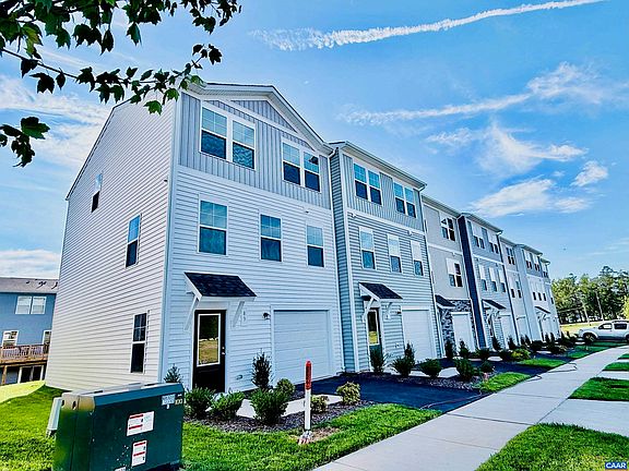 2nd image of 83 Laurin St