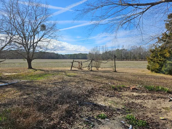 2570 Old Creek Rd, Scranton, SC 29591