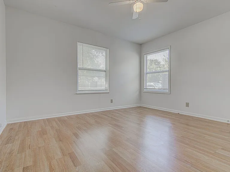 8406 Burrell Dr — Photo 12