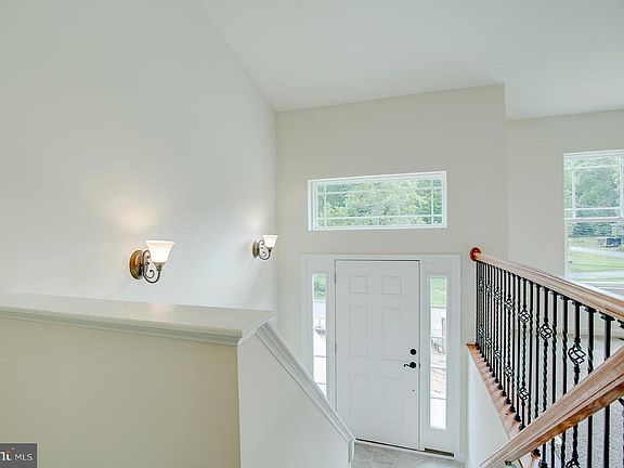 2nd image of 1002 Aquia Dr