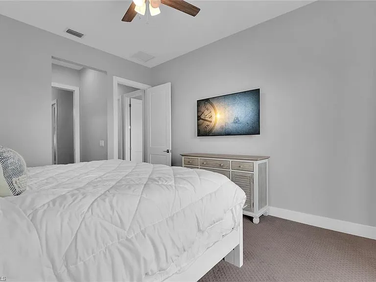 1621 Begonia Ct — Photo 41