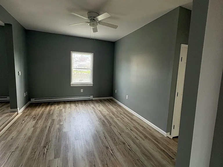 615 George St — Photo 34