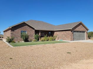 3404 Young Pl, Roswell, NM 88201