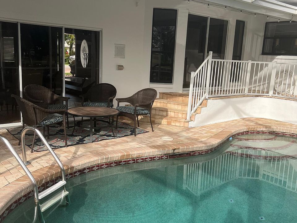 1st image of 11981 W Bayshore Dr