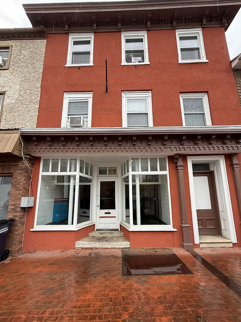 Photo 2 of 9 - 10 S Main St - Smyrna, DE Building Photo - 10 S Main St
