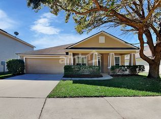 9140 Prosperity Lake Dr, Jacksonville, FL 32244