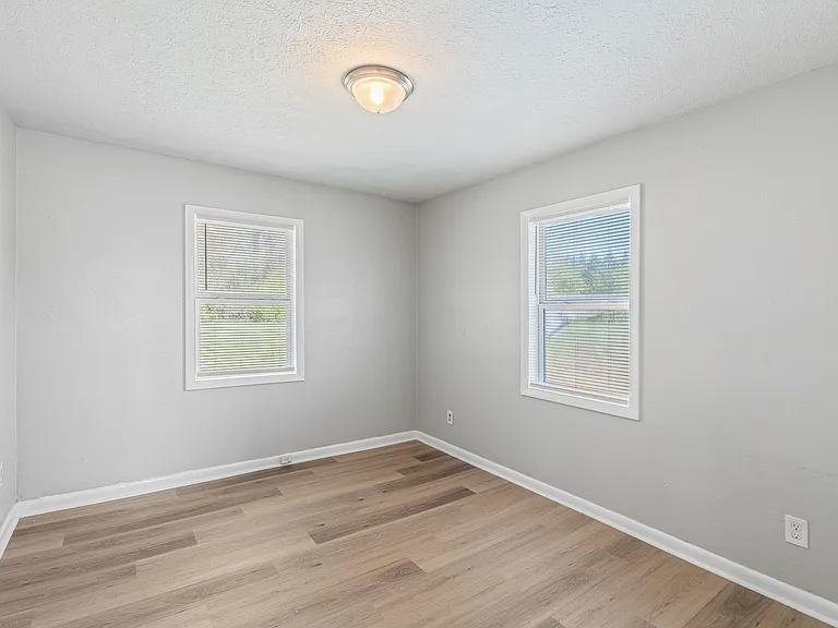 3813 Fairmont Blvd NE #2 — Photo 12