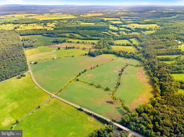 6518 Sumerduck Rd, Remington, VA 22734