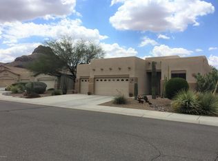 8045 N Sombrero Point Dr, Tucson, AZ 85743