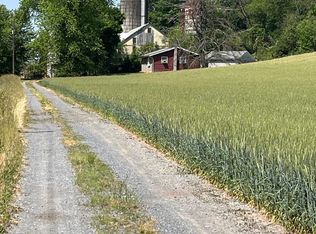 2302 Valleyview Rd, Mount Joy, PA 17552