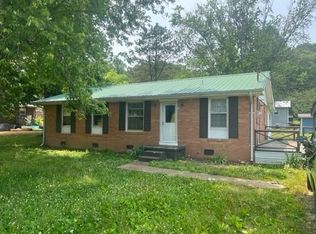 82 Hill View Dr, Lobelville, TN 37097