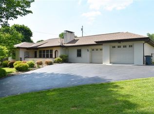 106 McKenny Dr, Beaver, PA 15009