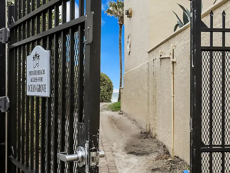 19 Arbor Club Dr #107 — Photo 41