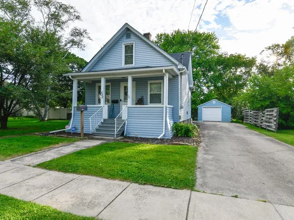 553 Chestnut St, Neenah, WI 54956