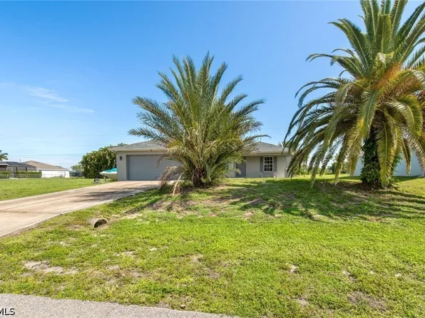 2049 NE 25th St, Cape Coral, FL 33909