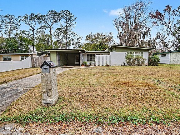 2nd image of 1028 LEGAY Avenue