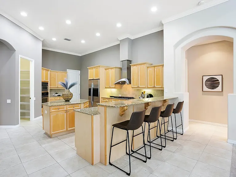 19841 Strathmore Pl — Photo 19