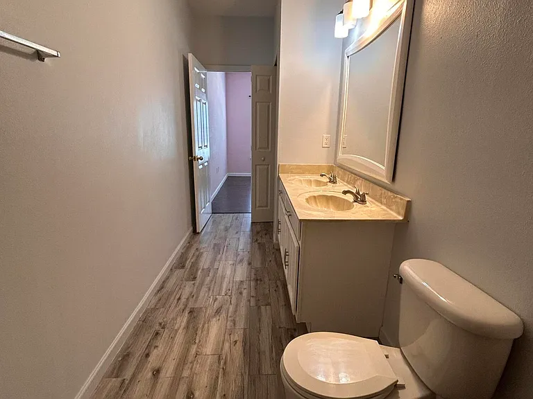 8215 Green Parrot Rd #103 — Photo 16
