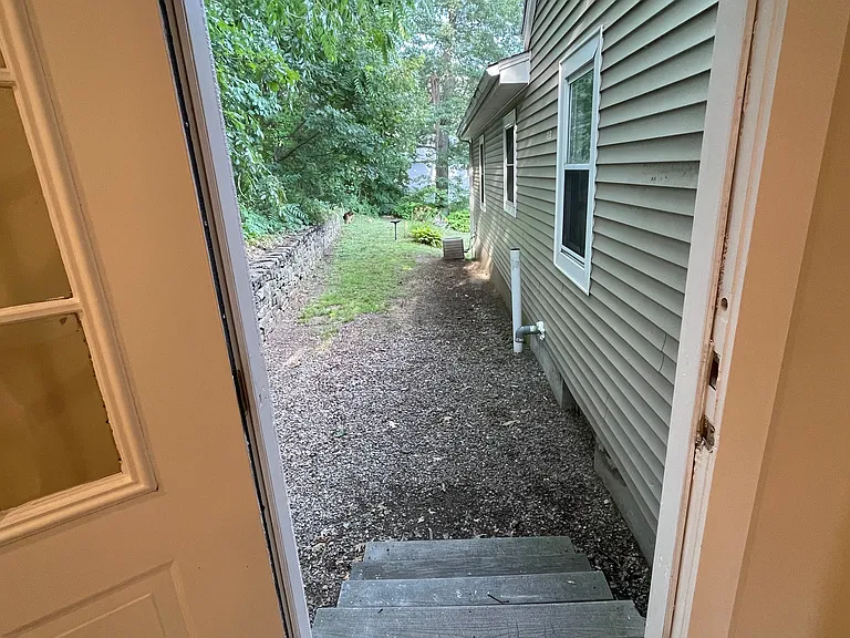 87 S Quinsigamond Ave #2 — Photo 12