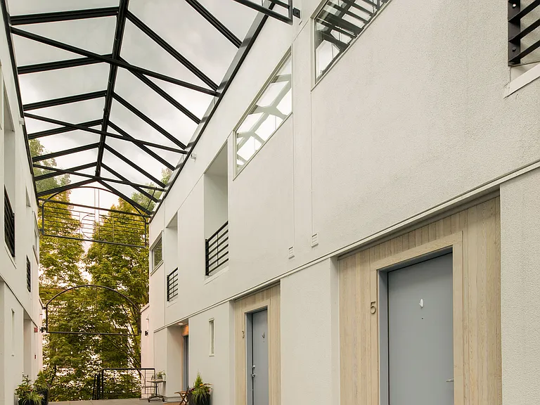 The George Apartments — Photo 12