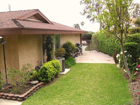 2nd image of 333 E Clearhaven Dr