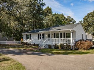 19918 Oak River Dr, South Chesterfield, VA 23803