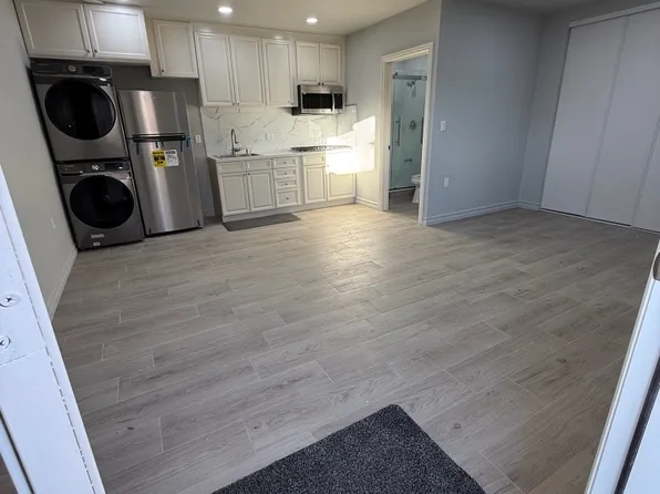 (undisclosed Address), San Diego, CA 92126