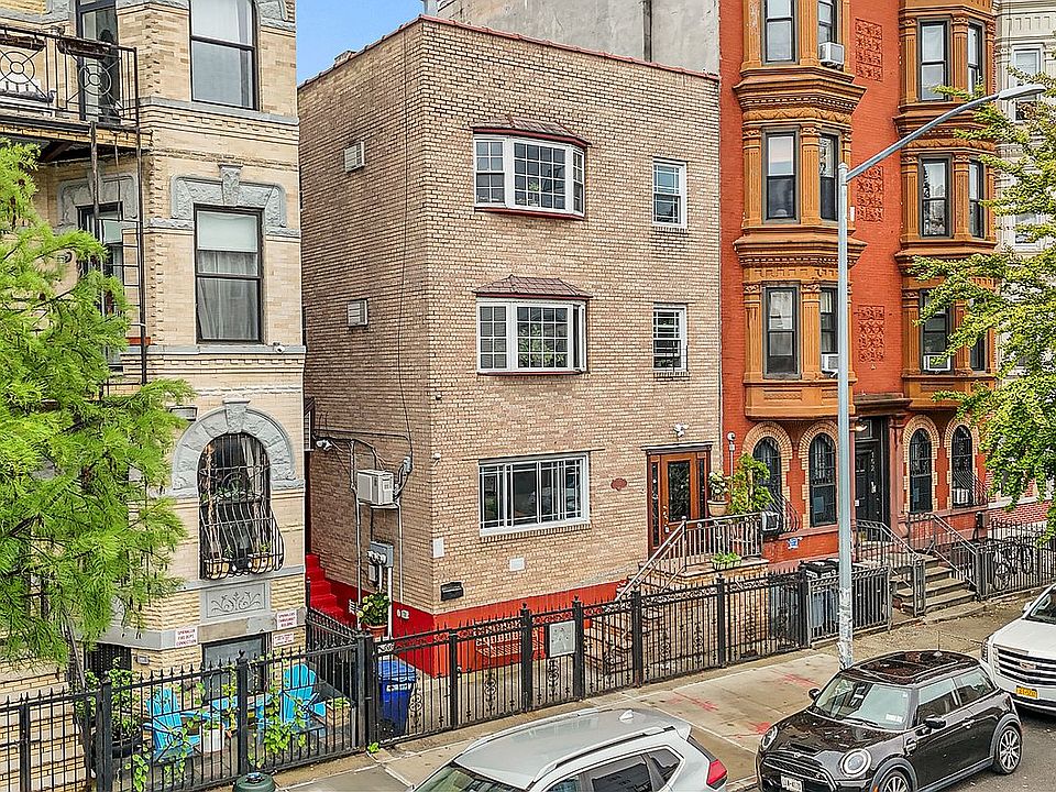 1st image of 154 Pulaski St