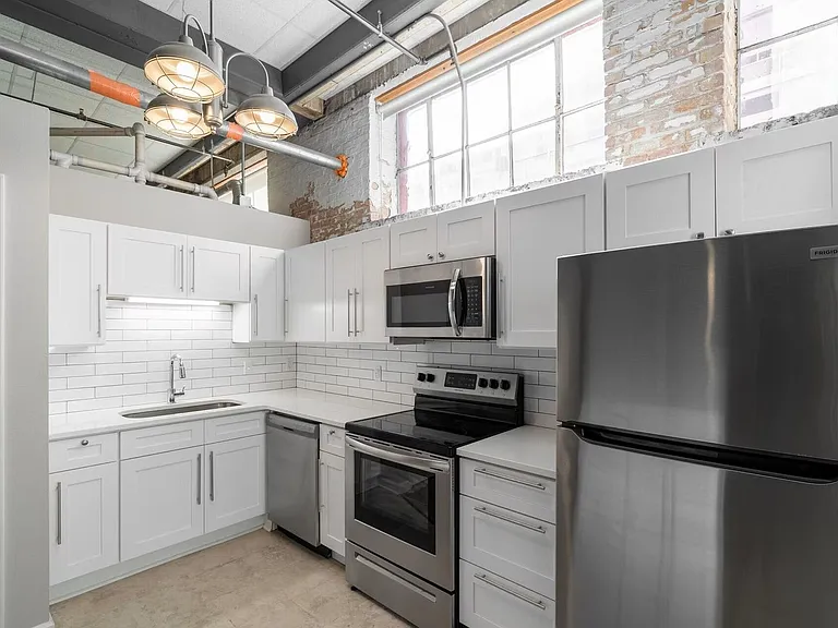 Rock Street Lofts — Photo 23