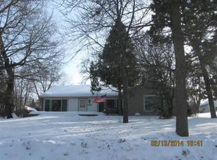 9327 Rhoy Ave, Chaska, MN 55318