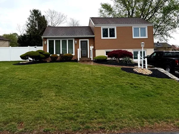 14 Revere St, Feasterville, PA 19053