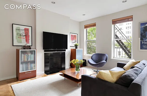 Sold by Compass | media 3