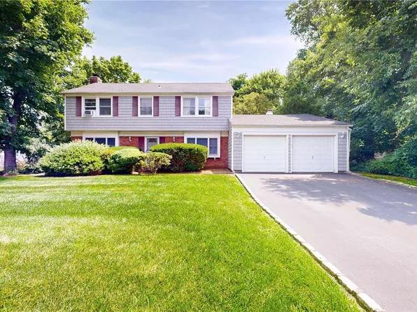 44 Hargrove Drive, Stony Brook, NY 11790