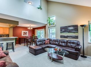 1840 Terraceview Ln N APT D, Plymouth, MN 55447
