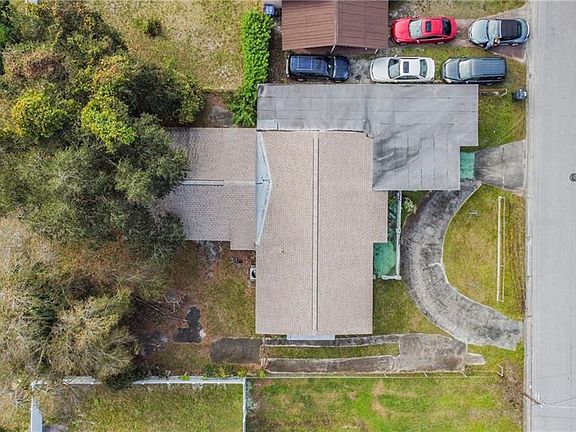 3rd image of 8309 Dahlia Ave