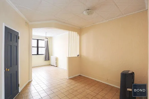 Rented by Bond New York | media 15