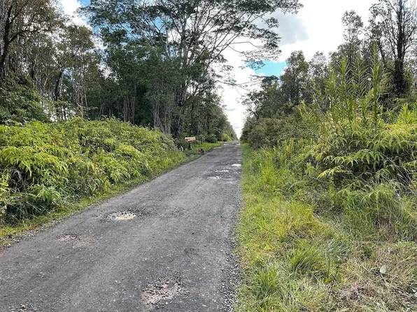 MAKOA RD, Volcano, HI 96785