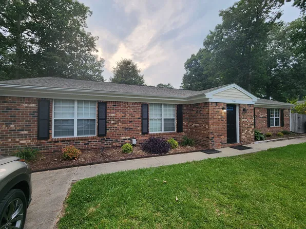 300 Hurdle Dr APT A, Chesapeake, VA 23322