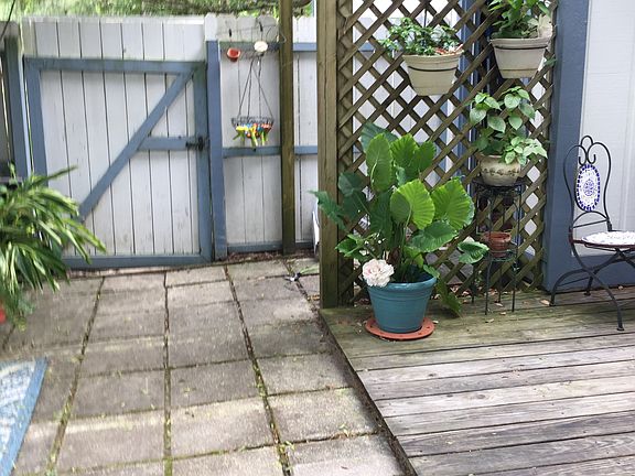 Back yard patio area