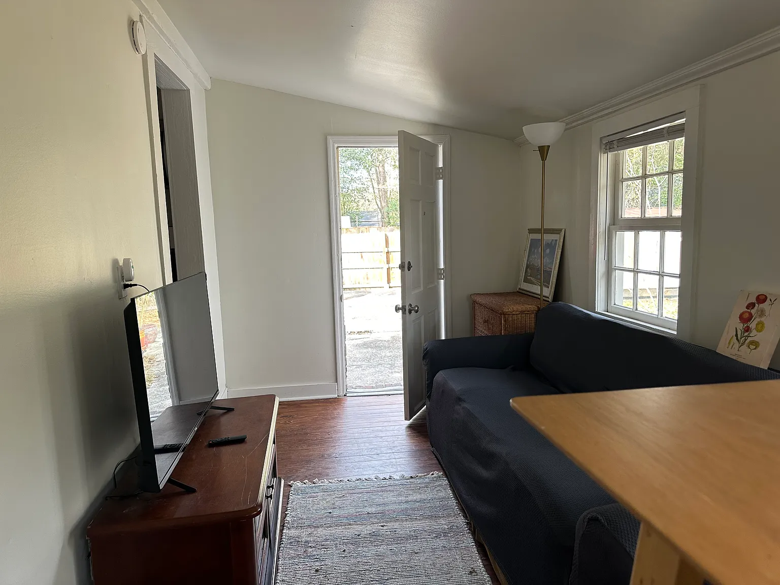 4 bed, 1088 sqft, $3,200 — Photo 3