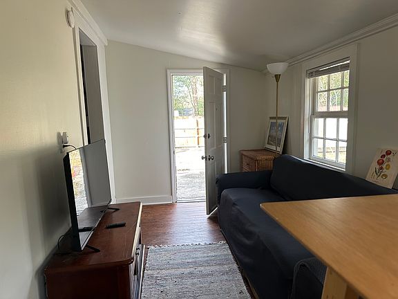 3rd image of 1620 Mole Ln