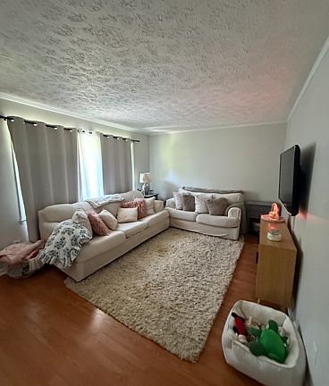 5th image of 2123 High View Rd