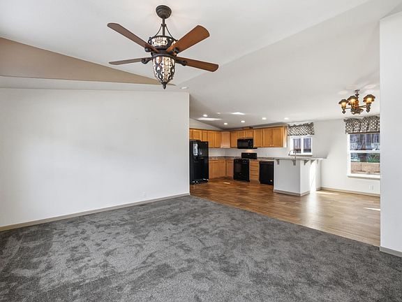 5th image of 347 Carmel Ave Space 15