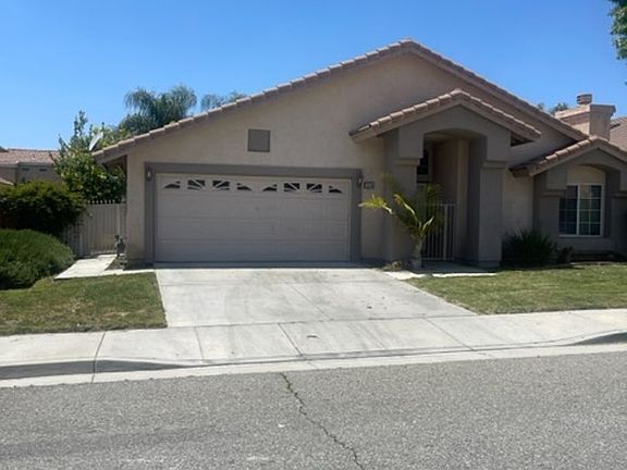 2nd image of 1304 Katrina Ln
