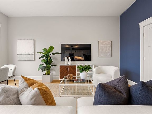 5th image of 593 Somerville Ave #1