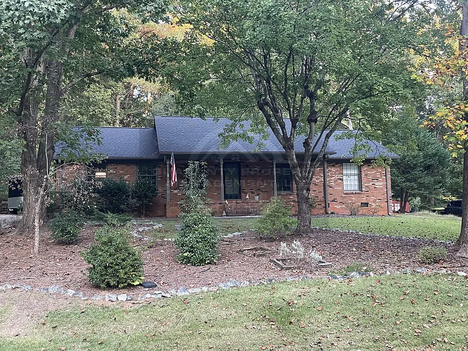 5720 Genesee Dr
