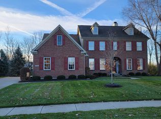 9111 Iris Ln, Zionsville, IN