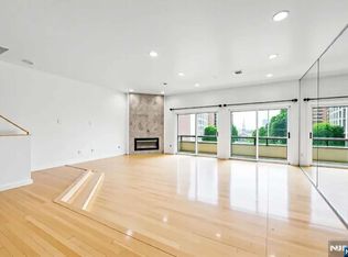 300 Gorge Rd APT 38, Cliffside Park, NJ 07010