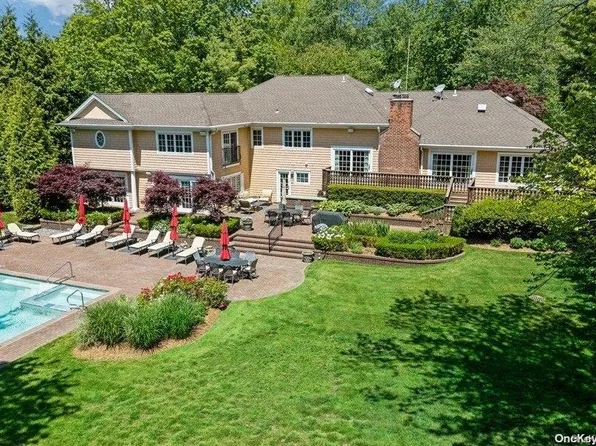 5 Fairfield Road, Great Neck, NY 11024